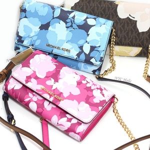 Michael Kors Jet Set Travel Smartphone Crossbody